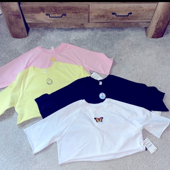 Nordstrom Crop Top. - Picture 2 of 3